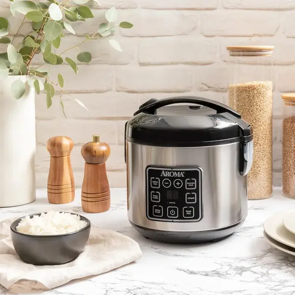 Aroma ARC 914SBD — A Small Best Rice Cooker That Does More Than Expected