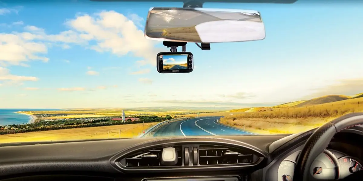 Garmin Dash Cam 67W Dash Cam