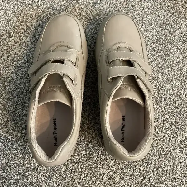 Hush Puppies Power Walker – The Retro Comfort King