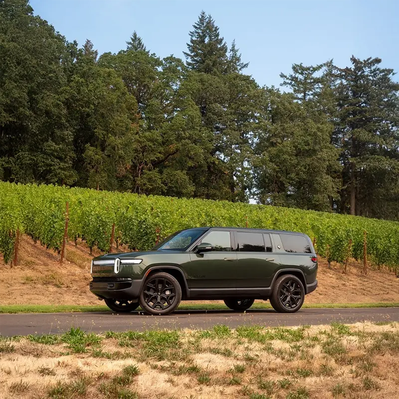 Rivian R1S