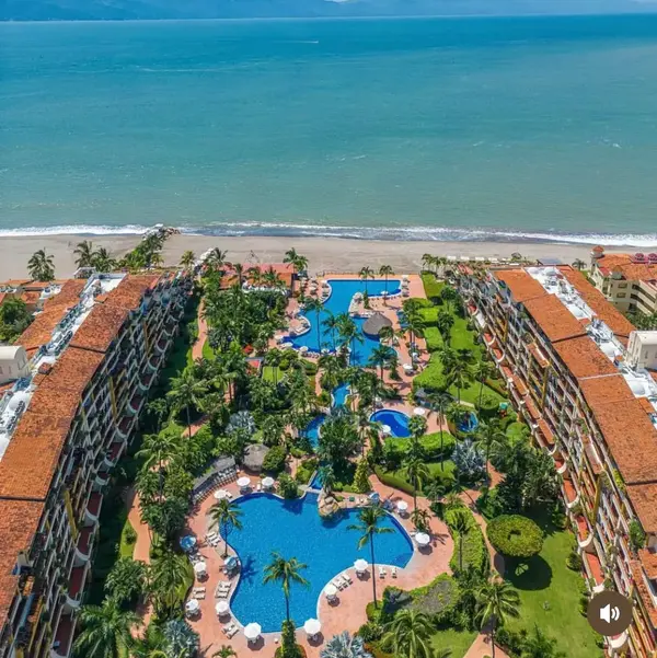 Velas Vallarta Suite Resort